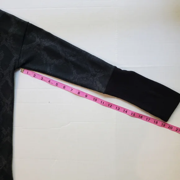 Red Haute - Picture 8 of 10